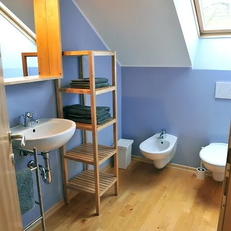 Silec Гостевой дом Smarje pri Jelsah